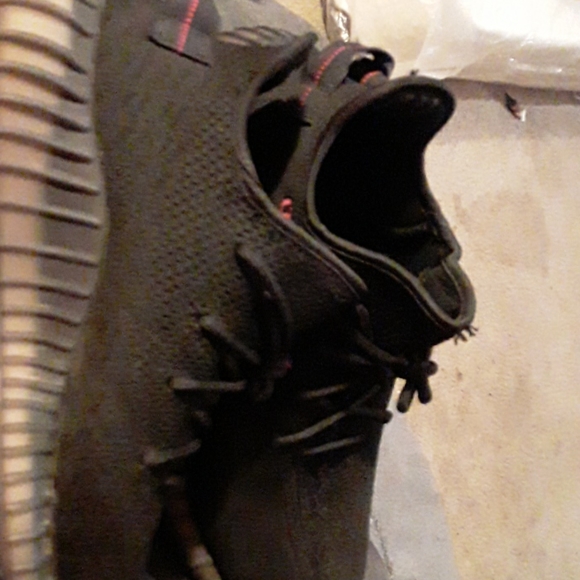 Yezze boost 350 v2 bred cp9652 size 10.5 main image 4